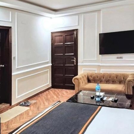 Riviera Courtyard Guest House Islamabad Esterno foto