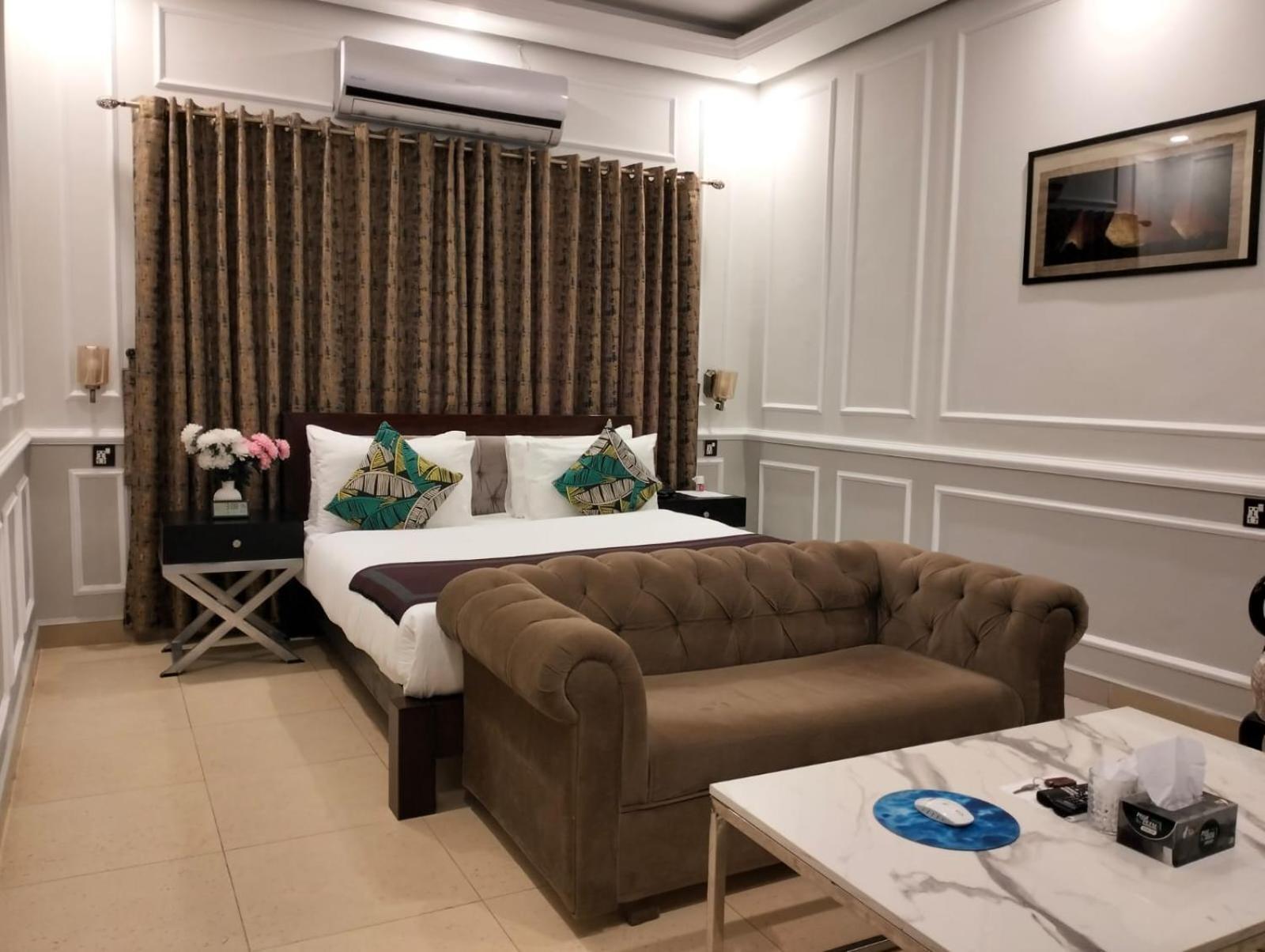 Riviera Courtyard Guest House Islamabad Esterno foto