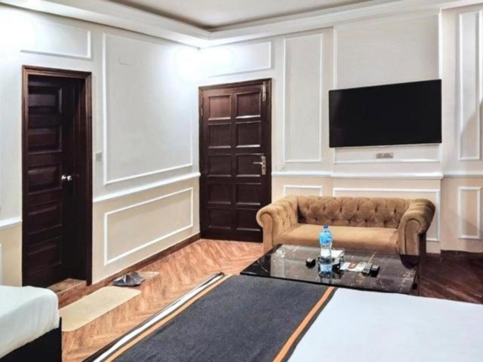 Riviera Courtyard Guest House Islamabad Esterno foto